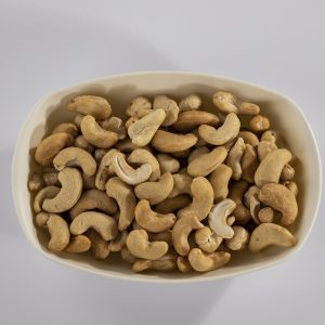 hazelnut, cashew, nuts-5593538.jpg